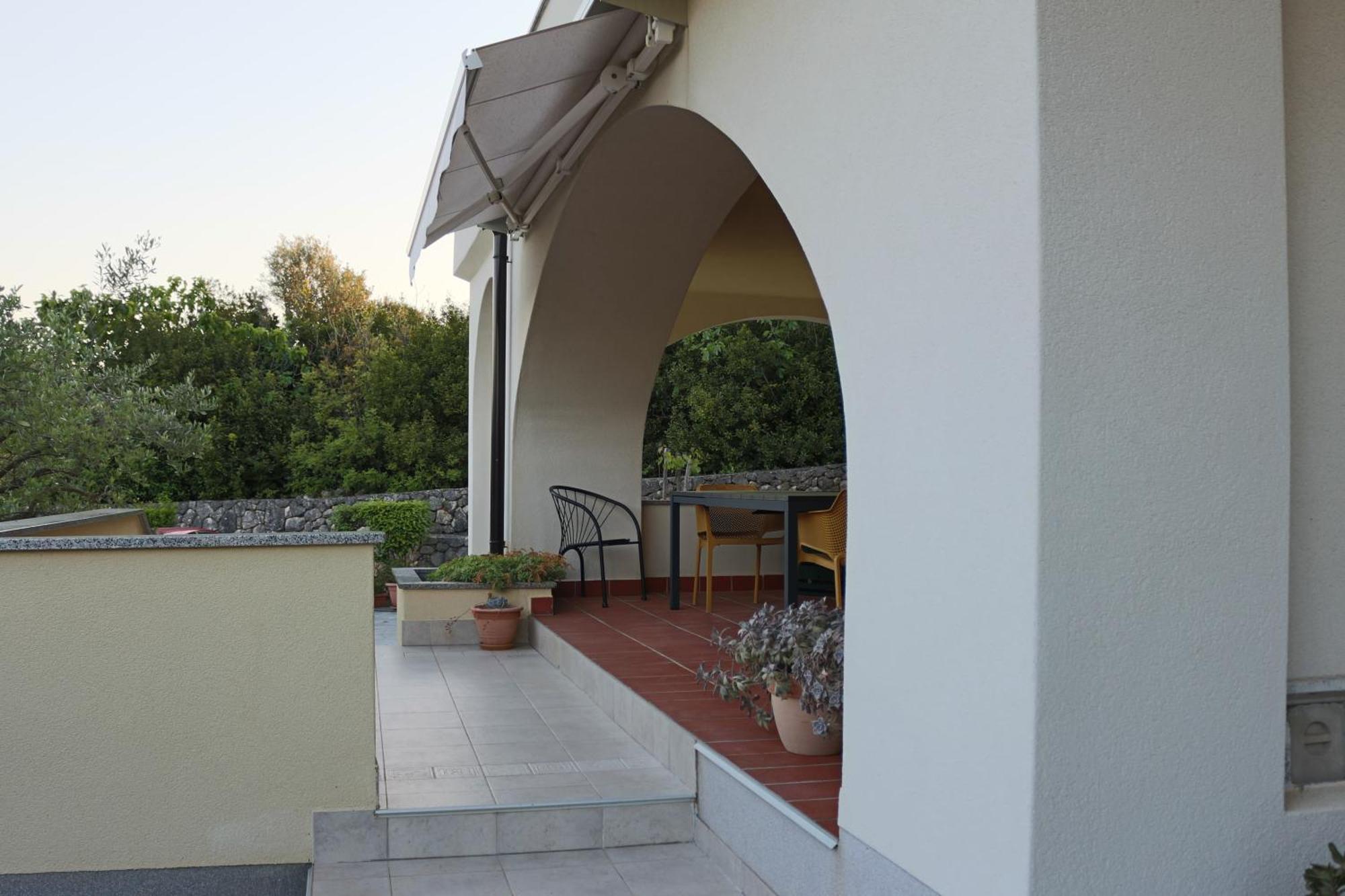 Appartamento Apartman Mariolina Krk Town Esterno foto