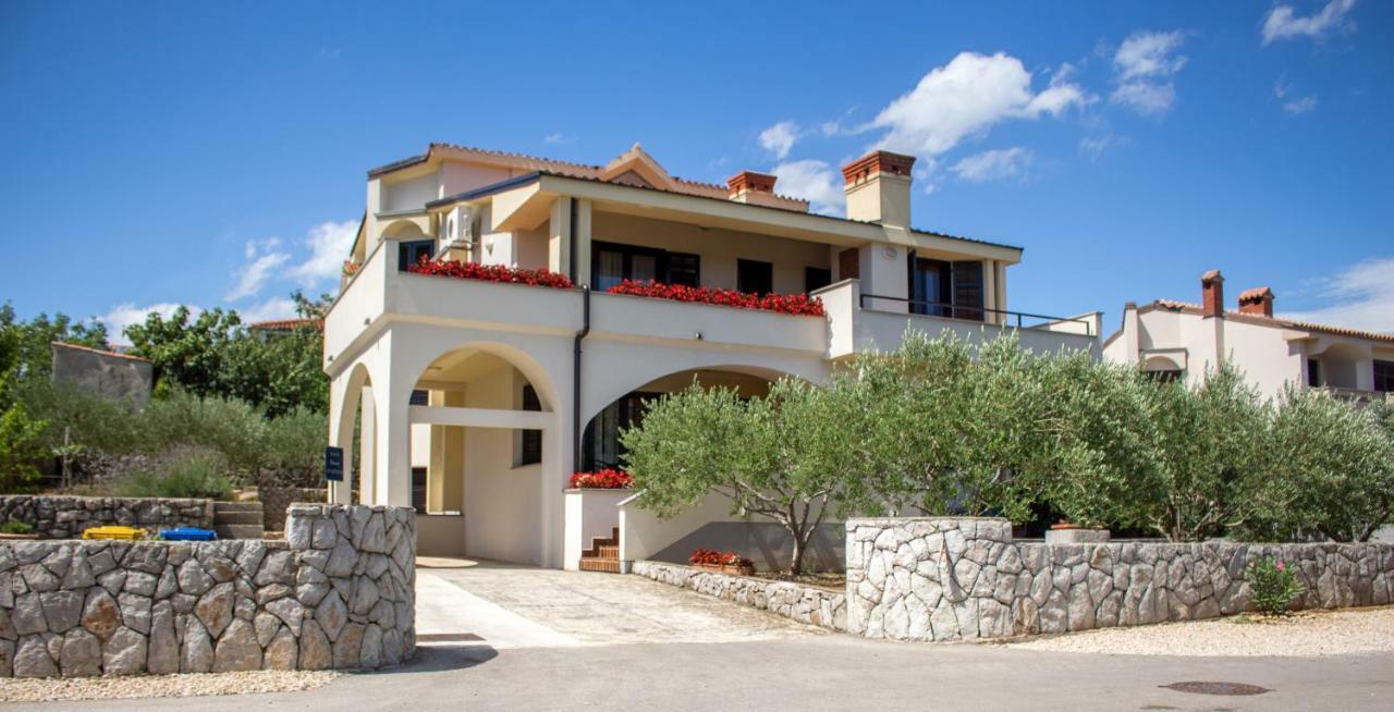 Appartamento Apartman Mariolina Krk Town Esterno foto