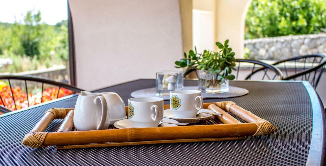 Appartamento Apartman Mariolina Krk Town Esterno foto